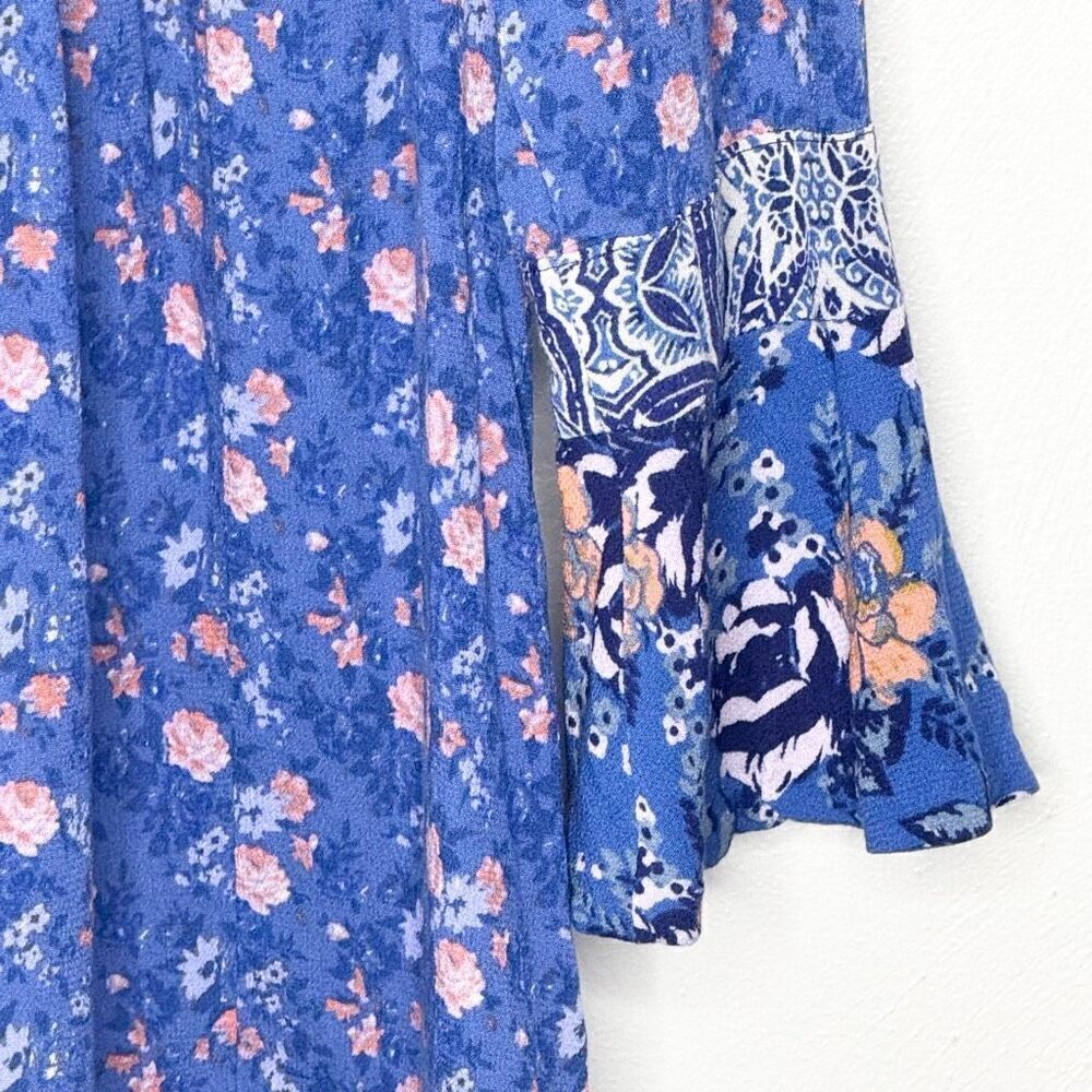 Free People Blue Boho Floral Print Long Flutter Sleeve Blouse Tunic - Women’s US - Picture 5 of 9